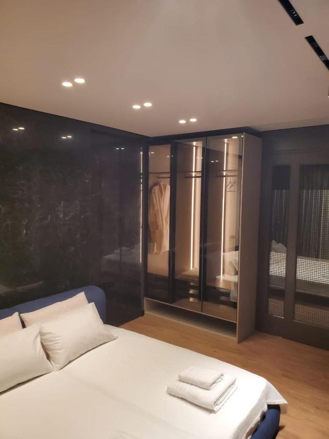 Remarkable Apartment Тирана Екстер'єр фото