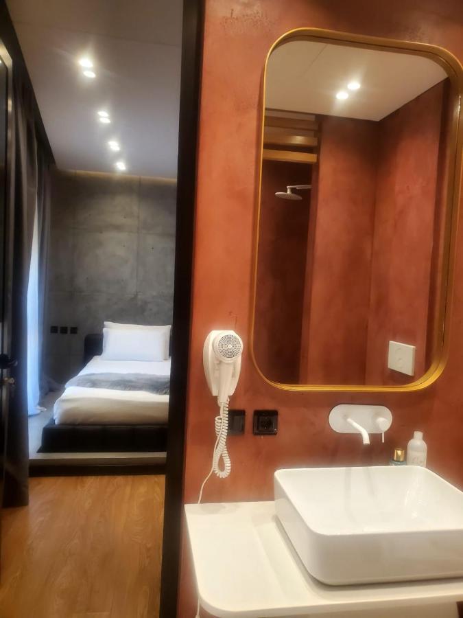 Remarkable Apartment Тирана Екстер'єр фото