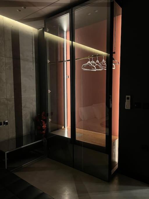 Remarkable Apartment Тирана Екстер'єр фото